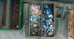 Gdzie wywieźć śmieci w Polsce: wszystkie legalne punkty odbioru odpadów