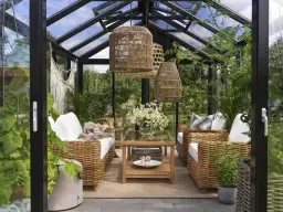 Jakie oświetlenie na taras wybrać, aby uniknąć błędów i kosztów