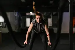 Skuteczny trening na spalanie tłuszczu, który przynosi szybkie efekty