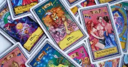 Czy tarot jest bezpieczny? Odkryj ryzyka i korzyści związane z kartami