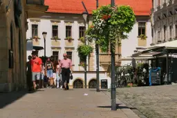 Ołomuniec gdzie zjeść: najlepsze miejsca na tradycyjne dania i więcej