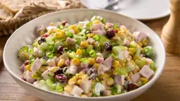 Czy pora trzeba sparzyć do sałatki? Odkryj, co zmienia smak!