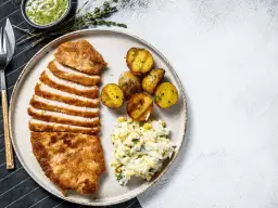 Ile kalorii ma schabowy z ziemniakami? Zaskakujące fakty o kaloriach