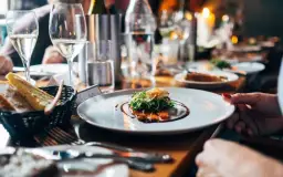 Gdzie zjeść w Polanicy-Zdroju? Odkryj najlepsze restauracje i smaki