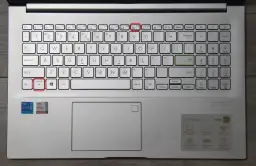 Jak włączyć kamerkę w laptopie? Poradnik i szybkie rozwiązania.