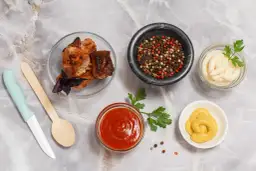 Idealne marynaty do karkówki na grilla, które nie wysuszą mięsa