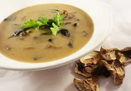 Czym doprawić zupę grzybową, aby uzyskać niezwykły smak?