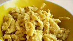 Jak się robi kluski lane – prosta receptura na idealne kluski