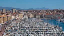 Marsylia czy Nicea – które miasto naprawdę warto odwiedzić?