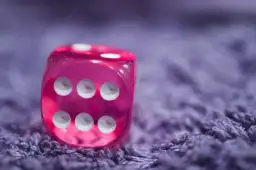 Od królewskich pałaców po internetowe ośrodki rozrywki: jak aktywność rozrywkowa ukształtowała Europę