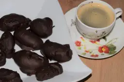 Co zrobić ze śliwkami z nalewki? Pyszne przepisy i pomysły na dania