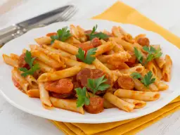 Penne z chorizo: prosty przepis na pyszne danie w 30 minut bez błędów