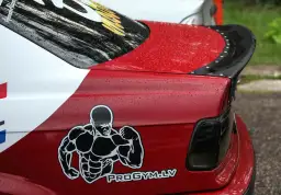 Najlepsze spoilery CSL do BMW E36: popraw wygląd i osiągi auta