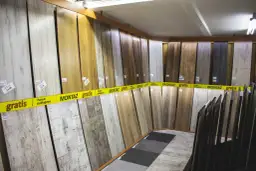 Panele ścienne PCV czy MDF: Co wybrać, aby uniknąć błędów?