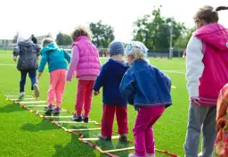 Zajęcia z integracji sensorycznej: Jak pomóc dziecku w rozwoju?