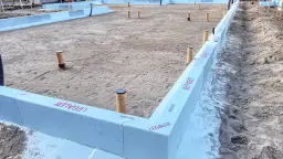 Szalunki styropianowe fundamentowe: Zalety i zastosowanie