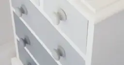 Jak okleić meble okleiną – proste kroki, które zaoszczędzą czas