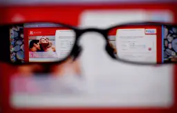 Czy oglądanie zdjęć dziewczyn to grzech? Wpływ na moralność i duchowość