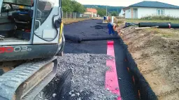 Geowłóknina pod tłuczeń: Jak prawidłowo stosować w nawierzchniach