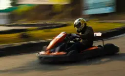 Ile kosztuje wybudowanie toru kartingowego? Sprawdź ukryte wydatki