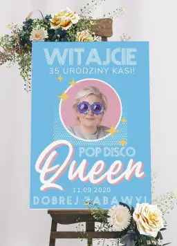 Impreza w stylu lat 90 dekoracje: Stwórz niezapomnianą atmosferę