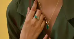 Co oznacza obrączka na lewym palcu? Zaskakujące znaczenie