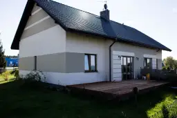 Kiedy malować elewację? Sprawdź optymalny czas i czynniki wpływu