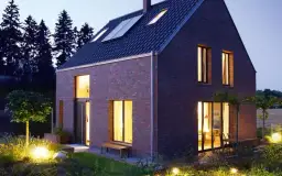 Ile waży dachówka? Kluczowe informacje o wagach i materiałach dachowych