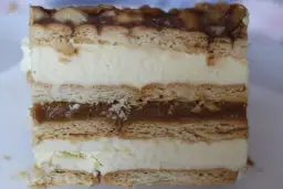 Najlepszy przepis na ciasto maxi king - domowa wersja bez pieczenia