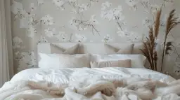 Mała sypialnia w bloku: Jak ją urządzić? 9 porad i trików