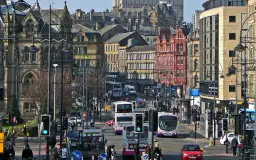 Czy w Marsylii jest bezpiecznie? Odkryj ukryte zagrożenia i porady