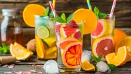 Proste drinki: Łatwe przepisy na koktajle domowe