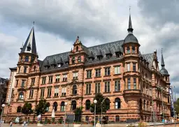 Wiesbaden atrakcje: odkryj niezwykłe miejsca i ukryte skarby