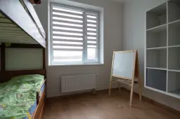 Nawiewniki okienne a rolety - Sprawdź jak zamontować