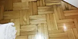Czy zalany parkiet wyschnie? sprawdzone metody osuszania i naprawy