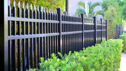 Czy na ogrodzenie trzeba mieć pozwolenie? Oto kluczowe informacje