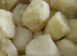 Skuteczne sposoby na ciemnienie ugotowanych ziemniaków: proste triki