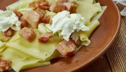 Prosty przepis na ciasto do łazanek – jak uniknąć błędów i osiągnąć idealną konsystencję