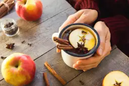 Klasyczna herbata z prądem - prosty przepis na rozgrzewający napój z dodatkiem