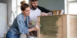 Czym pomalować stare meble, aby uniknąć najczęstszych błędów?