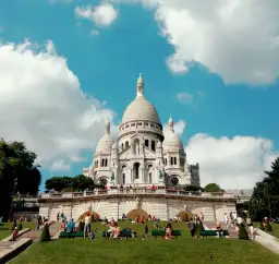 Paryż co warto wiedzieć: uniknij najczęstszych pułapek turystycznych