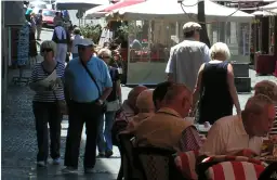 Co z ustawą o wolnych niedzielach? Poznaj jej skutki i zmiany