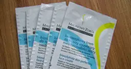 Biosiarczkowy żel punktowy do twarzy - skuteczne usuwanie niedoskonałości