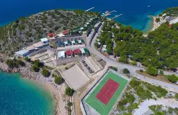 Ile kosztuje kemping w Chorwacji? Ceny, które mogą cię zaskoczyć