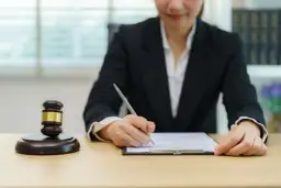 Co to jest notariusz i jakie ma znaczenie w prawie?