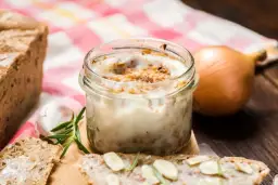 Czy smalec jest zdrowy: fakty i mity o spożywaniu smalcu w diecie