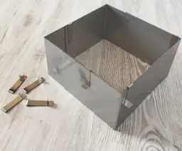 Jak prawidłowo używać rantu do ciasta prostokątnego - poradnik cukierniczy