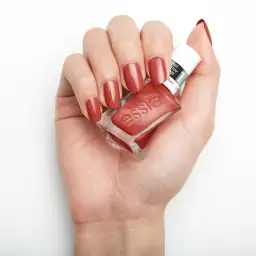 Essie - popularne lakiery do paznokci: czy są warte uwagi?