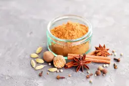 Co jest w przyprawie do piernika? Odkryj sekrety smaków i aromatów