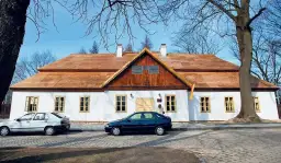 Dworek Stawy Jana - odkryj historię i atrakcje w Łodzi